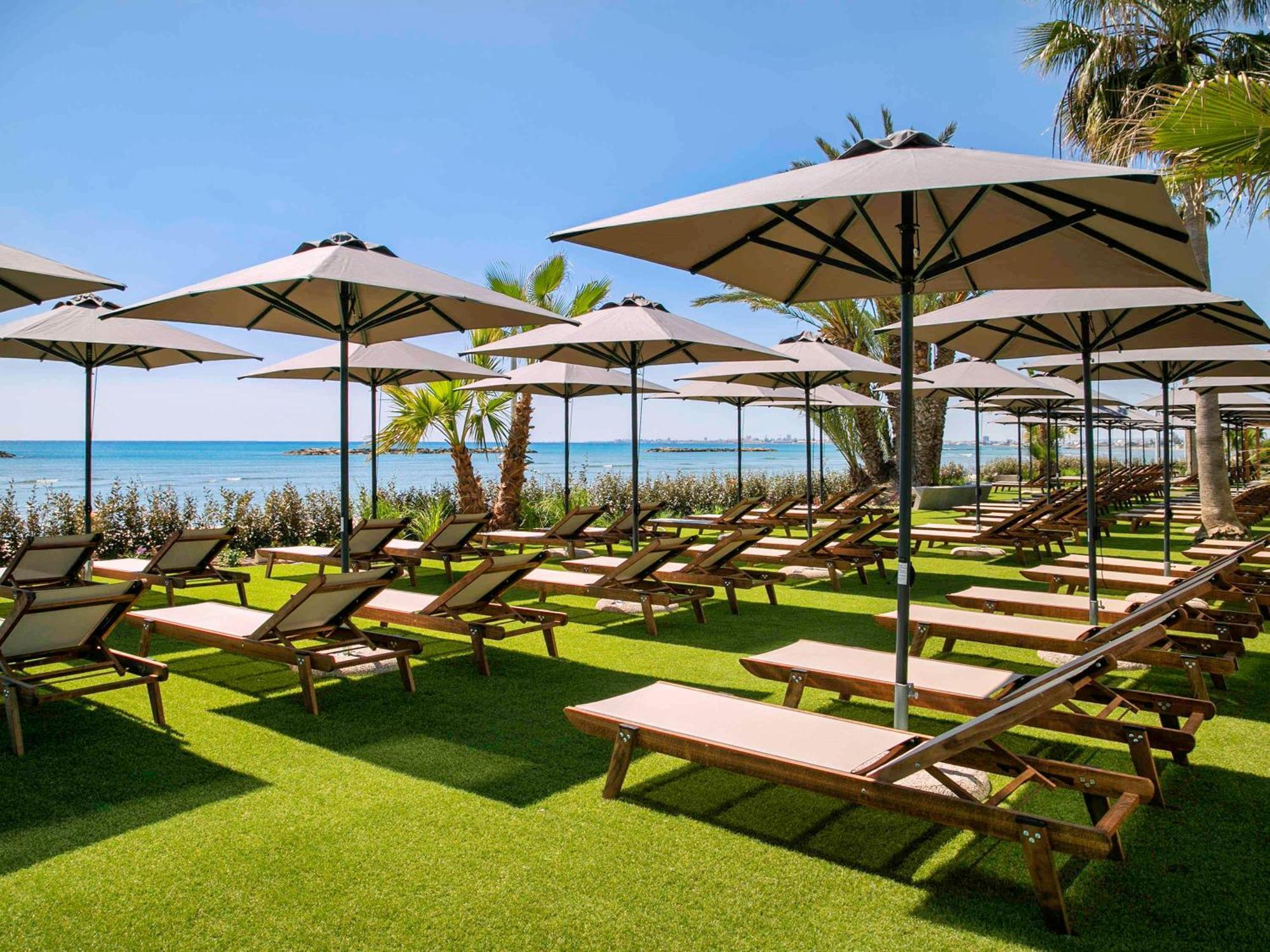 Mercure Larnaca Beach Resort المظهر الخارجي الصورة