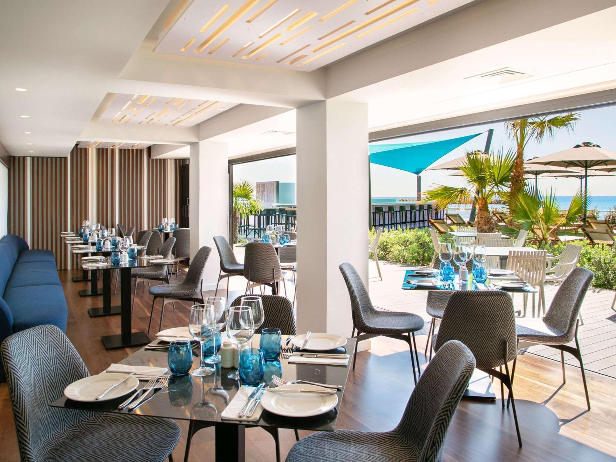 Mercure Larnaca Beach Resort المظهر الخارجي الصورة
