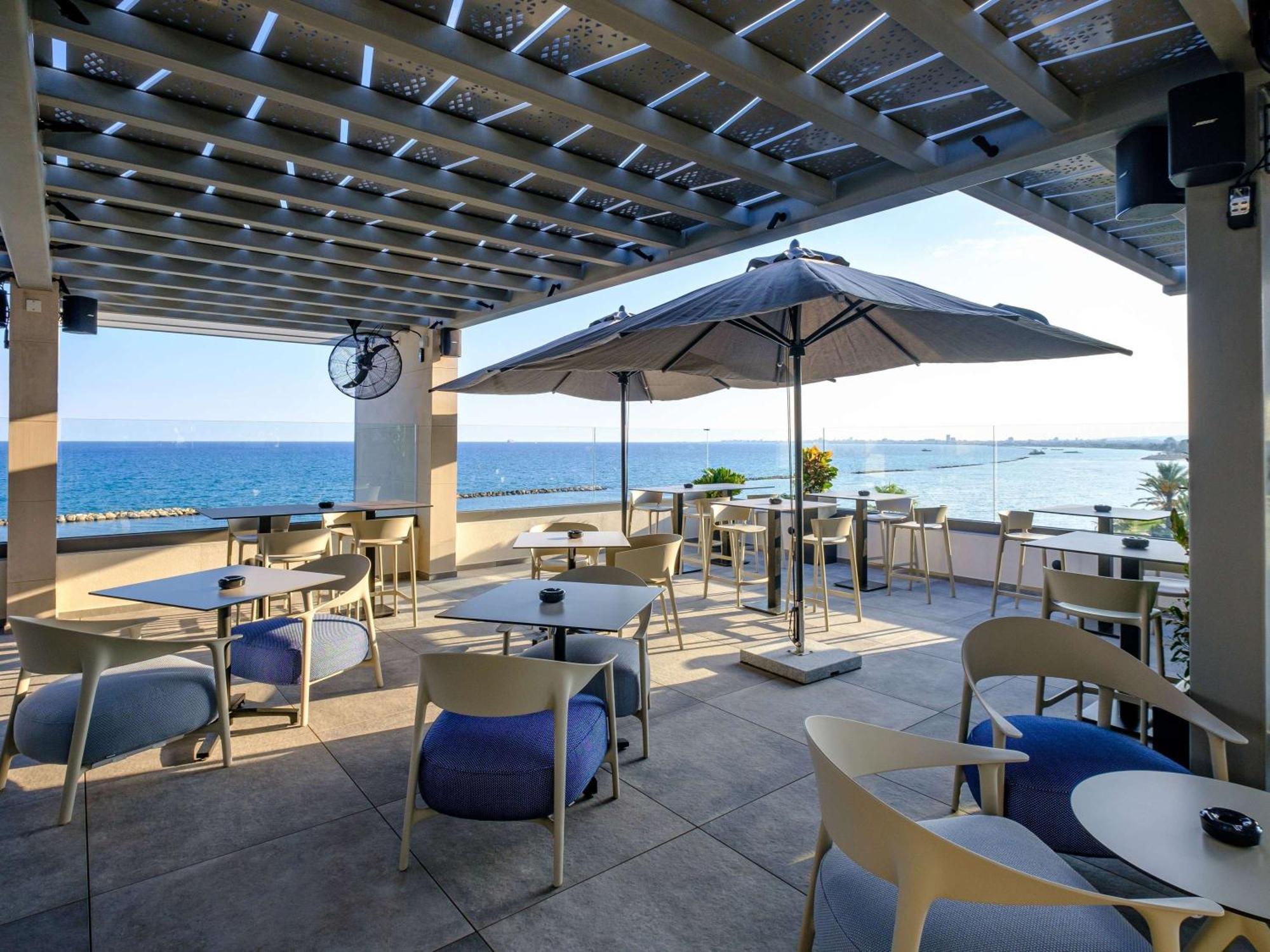 Mercure Larnaca Beach Resort المظهر الخارجي الصورة